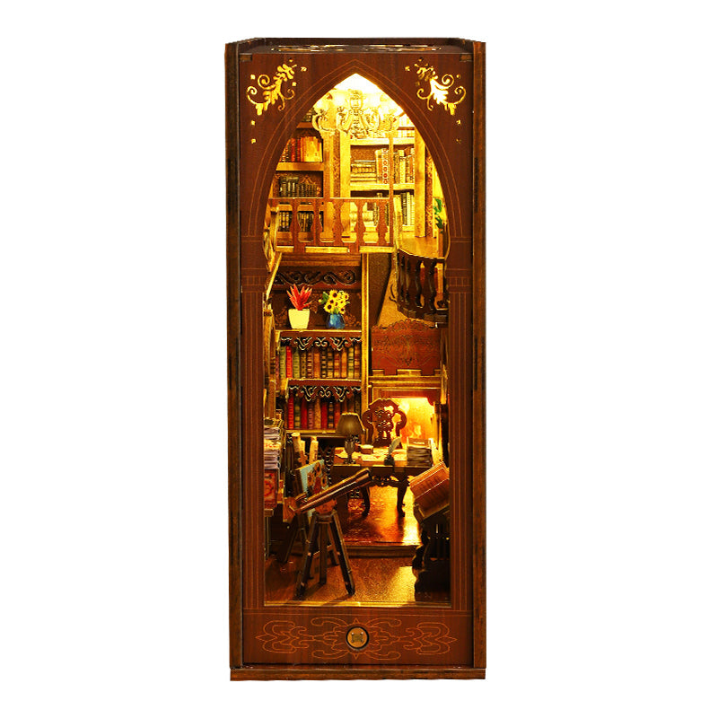 Rokrgeek-Bibliothek mit Büchern – DIY-Bücherecke