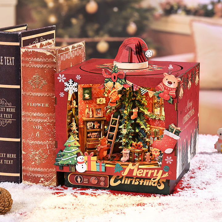 ROKRGEEK CHRISTMAS TRIPLE SCENE DIY BOOK NOOK KIT