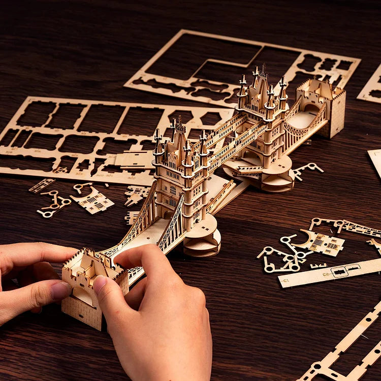 Puzzle en bois 3D du pont de la tour ROKRGEEK