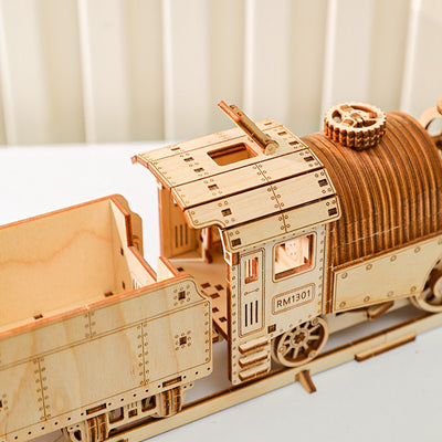 Vintage mechanical steam train 3d wooden puzzle