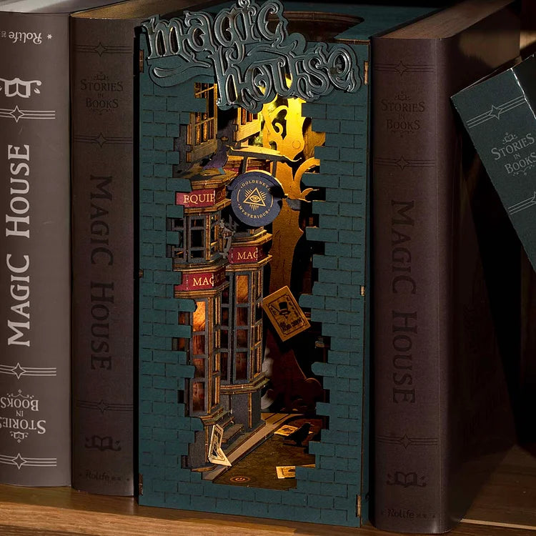 Magic House Book Nook 3D-Holzpuzzle